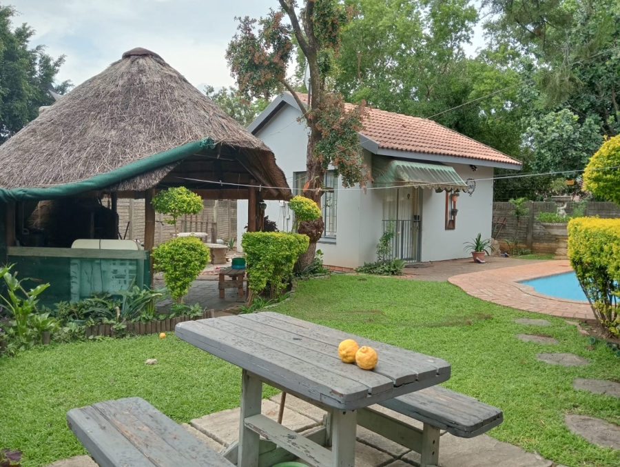 To Let 3 Bedroom Property for Rent in Bodorp North West